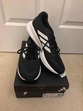 adidas Men’s Runfalcon 5 Athletic Shoes